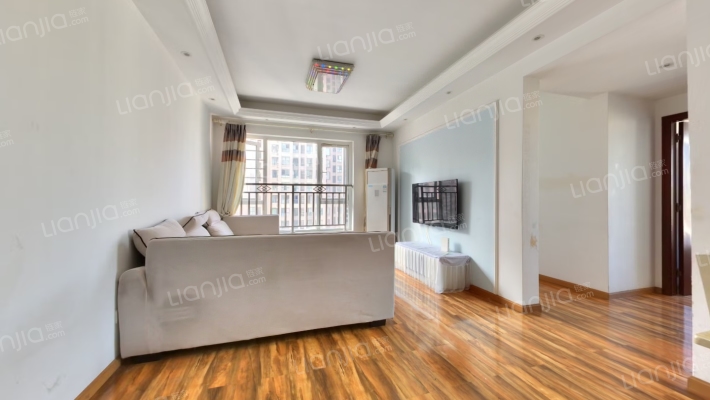 融创南湖逸家二手房实景图