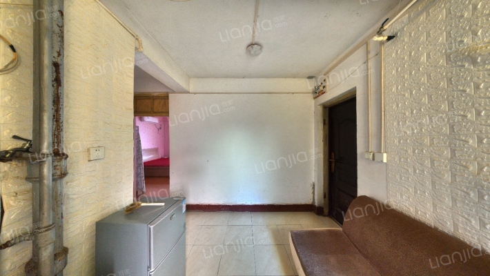 尚爱路26号二手房实景图