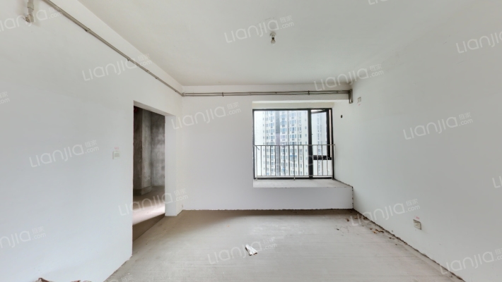 恒基翔龙江畔二手房实景图