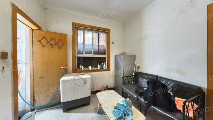 和平新村街二手房实景图