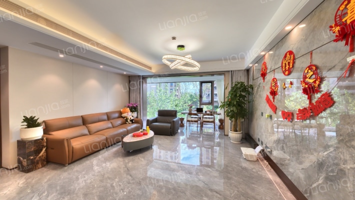 雅戈尔江上云境二手房实景图