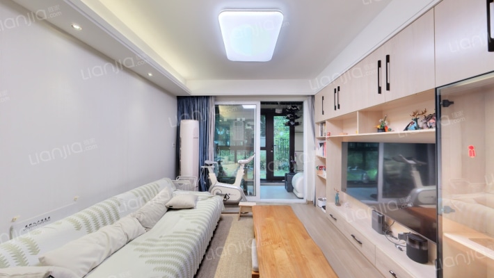 朗绿花园二手房实景图