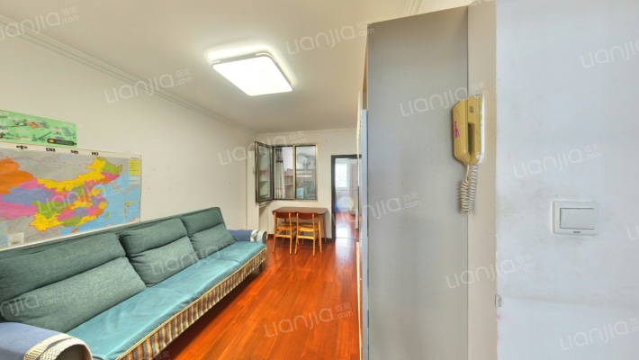 新安南里二手房实景图