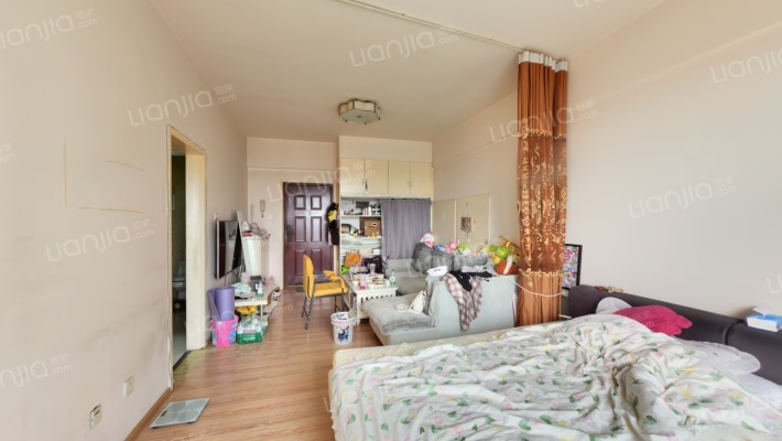 唯特郡二手房实景图