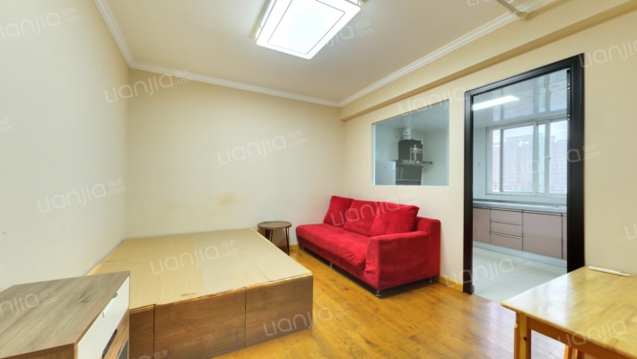 银河科技公寓二手房实景图