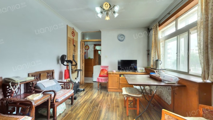 新园小区二手房实景图