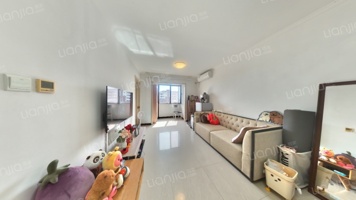 世华龙樾一期西区二手房实景图