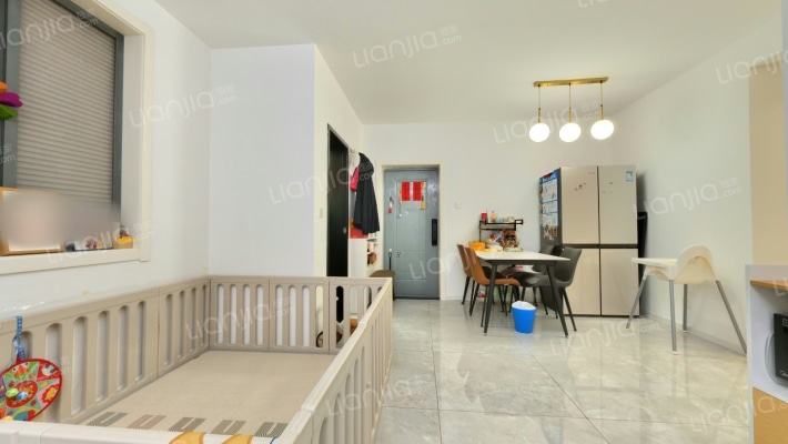 米罗蓝山二手房实景图