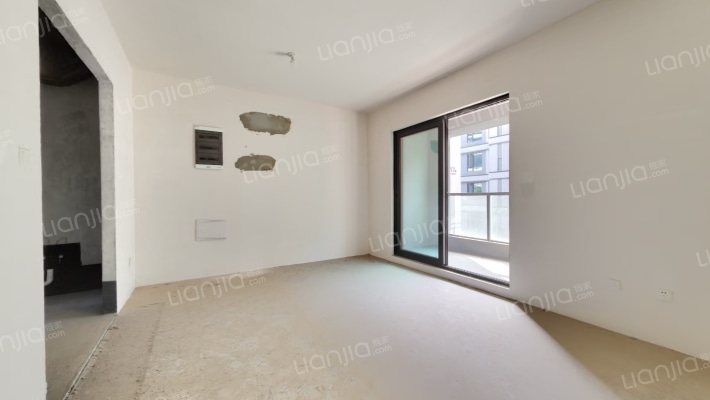 德商石榴春和天骄二手房实景图