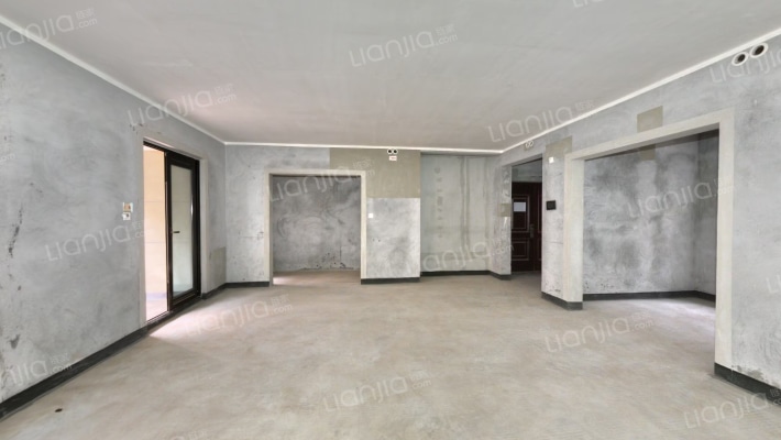 融创江南融府二手房实景图