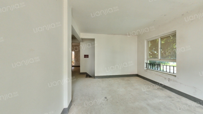 世茂龙湾三期二手房实景图