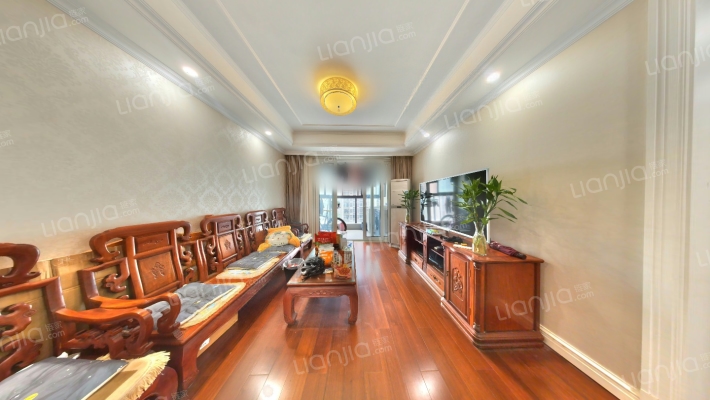 九龙仓碧堤雅苑二手房实景图