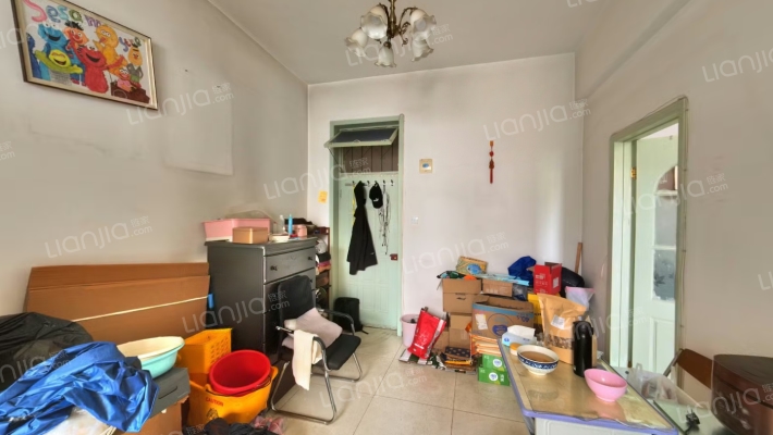 照湖里二手房实景图