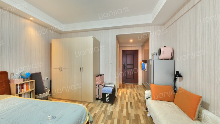 感恩时代广场二手房实景图