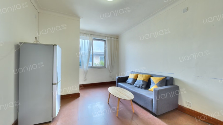 玉洁东街4号二手房实景图