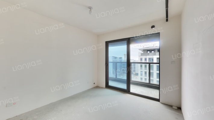 悦湖菁领汇二手房实景图