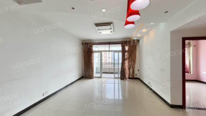 诚投天邻风景二手房实景图