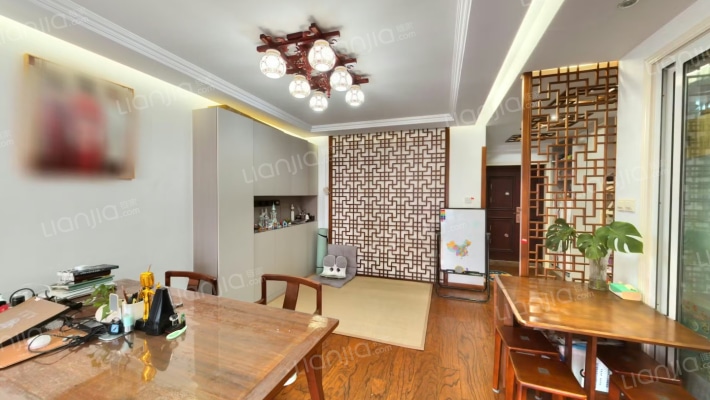 中央国际二手房实景图