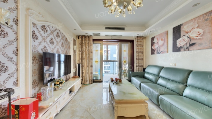 富悦果岭二手房实景图