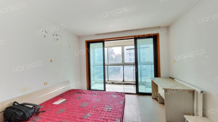 班芙春天一期二手房实景图