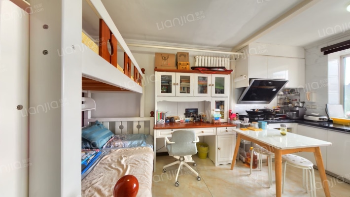 感化胡同3号院二手房实景图