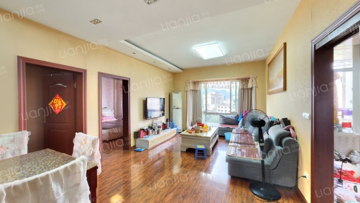 海宇逸景苑二手房实景图