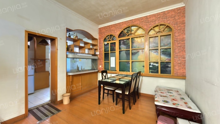 市教委万松小区二手房实景图