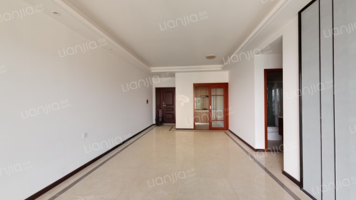 和泓文华府二手房实景图