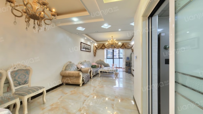 恒昌贵筑二手房实景图