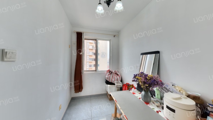 东和家园二手房实景图