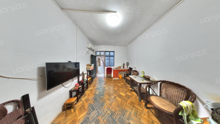 凯旋路184号二手房实景图