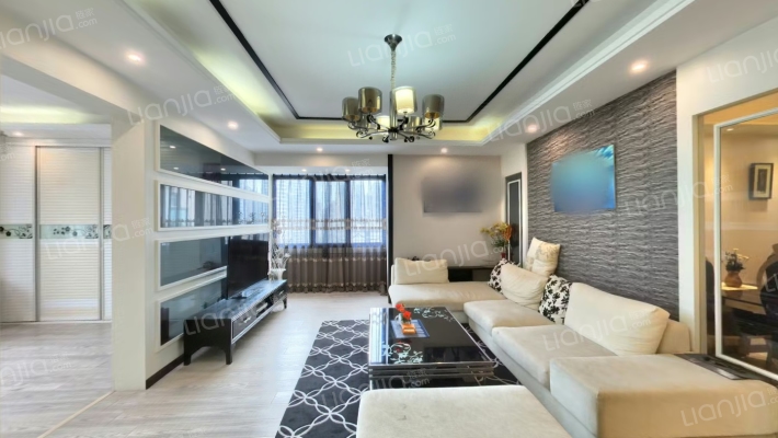 蔚蓝世纪二手房实景图