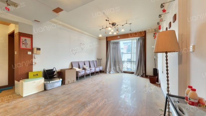 鸣翠路1号二手房实景图