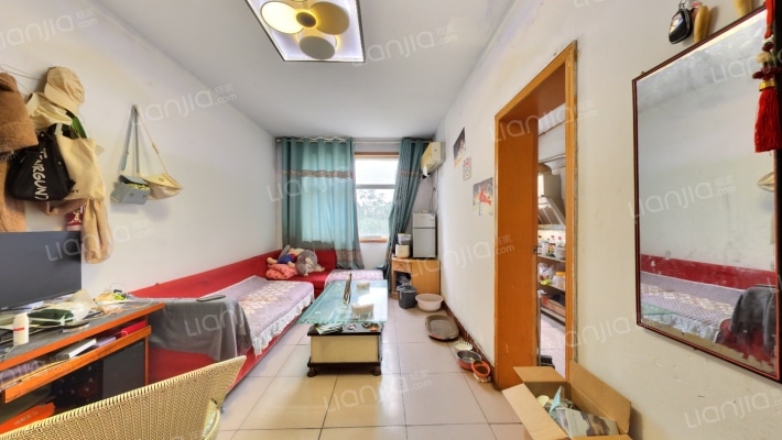 康华苑小区二手房实景图