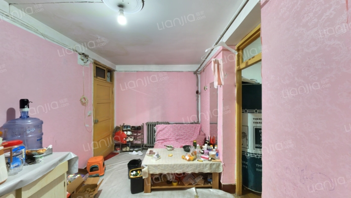 鸿雁社区二手房实景图