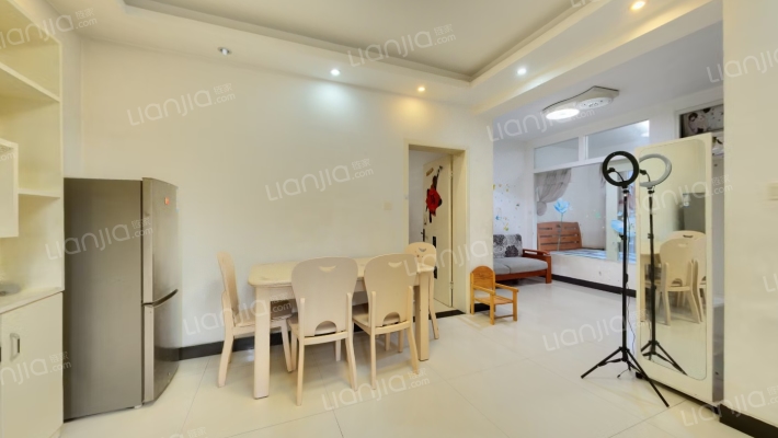 野风海天城二手房实景图