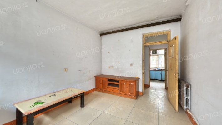 德维家属院二手房实景图