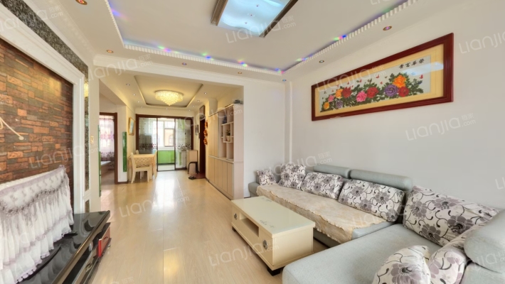 世纪嘉年华二手房实景图