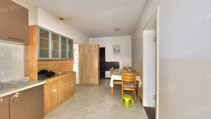 公交三公司家属院二手房实景图