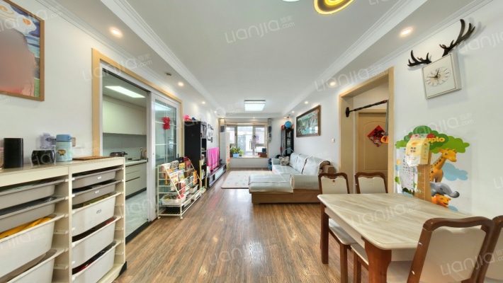 华贸城二手房实景图