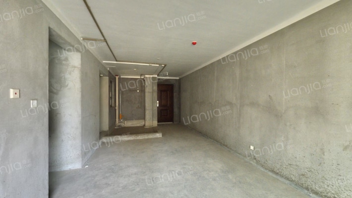 沁学园二手房实景图