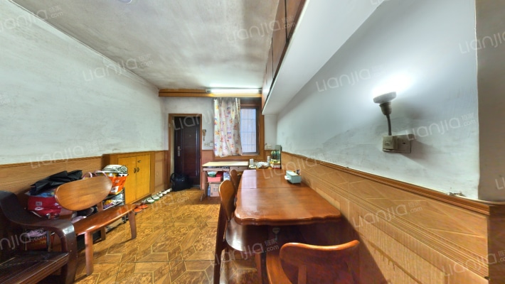 盛莫路955弄二手房实景图