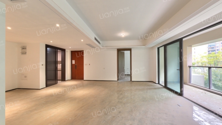 保利天珺林隐二手房实景图