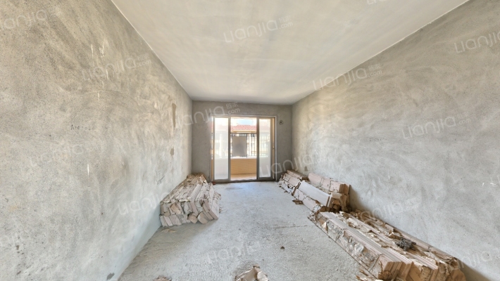 名杰华府二手房实景图