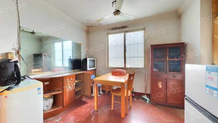 通山新村东村二手房实景图