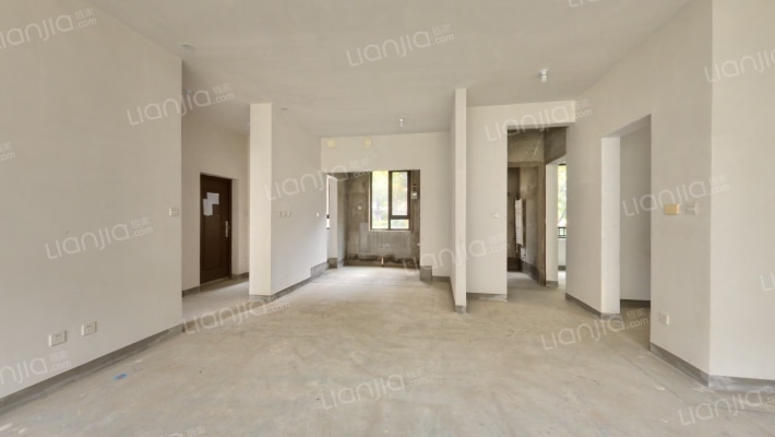 保利·盛景臺二手房实景图