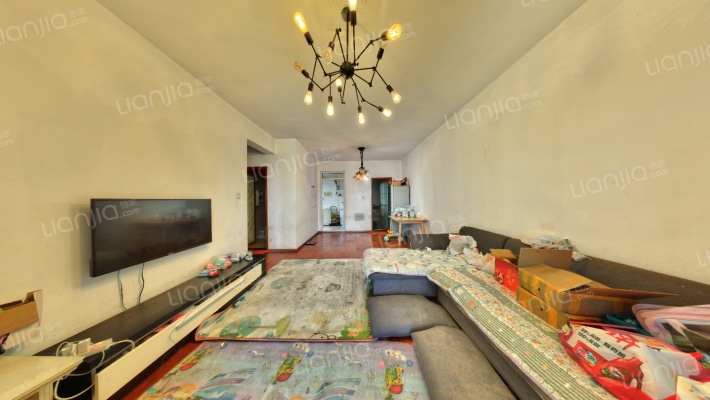 置信逸都C区二手房实景图