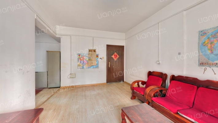 前进小区二手房实景图