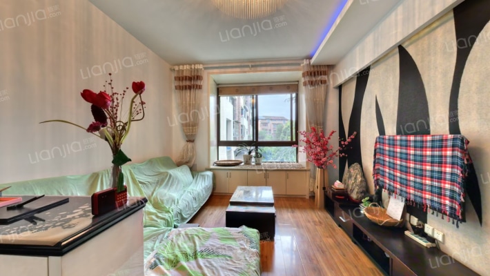 柏林河畔二手房实景图