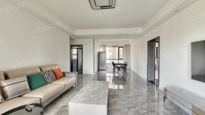 心怡紫晶城二手房实景图